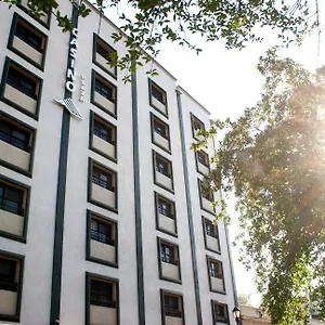 Hotell Casino Plaza