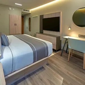 Hotel Express By Marriott Providencia