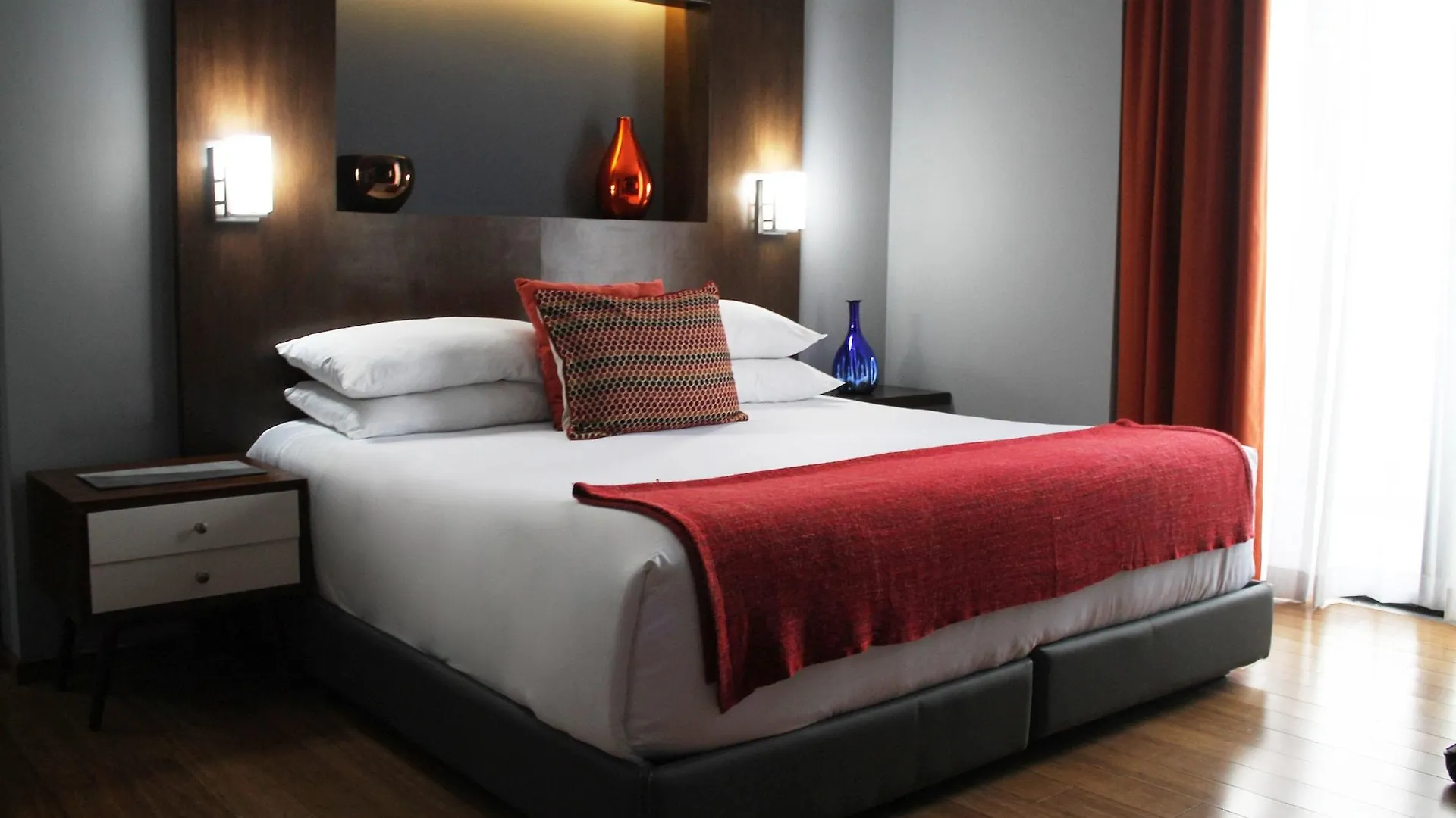 Hotel Love It Cas Consulado contacts
